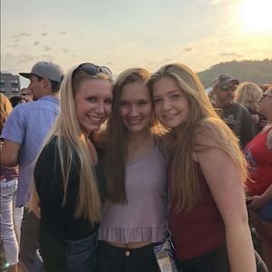 Meet your Posher, Molly